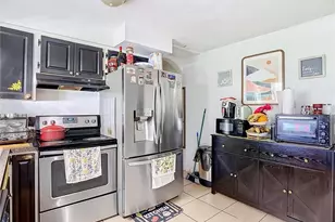 5942 20th St, Zephyrhills, FL 33542 - Photo 9