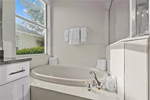 11611 Jordans Landing Ct, Riverview, FL 33569 - Photo 21