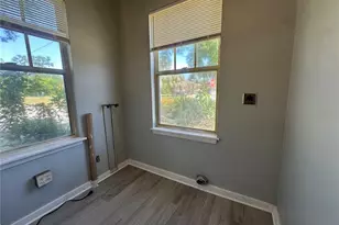 310 Spring Ct, Clearwater, FL 33755 - Photo 5