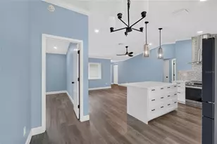 4317 Trout Dr SE, Saint Petersburg, FL 33705 - Photo 17