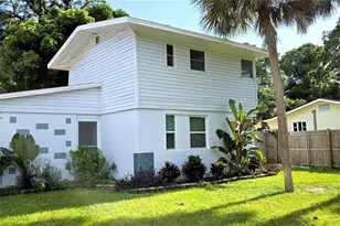 415 Venetian Dr, Clearwater, FL 33755 - Photo 3