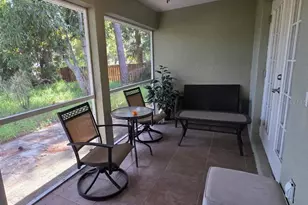 1213 Benedict Ct, Sarasota, FL 34237 - Photo 15