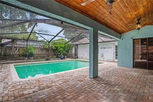 2179 Cypress Point Dr N, Clearwater, FL 33763 - Photo 23
