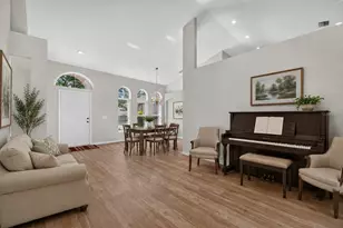 10303 Tarragon Dr, Riverview, FL 33569 - Photo 9
