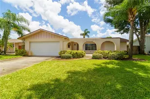 2419 Timbercrest Cir W, Clearwater, FL 33763 - Photo 1