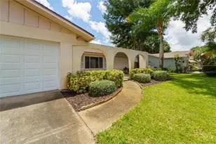 2419 Timbercrest Cir W, Clearwater, FL 33763 - Photo 5
