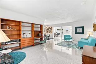 1842 59th Way N, Saint Petersburg, FL 33710 - Photo 3
