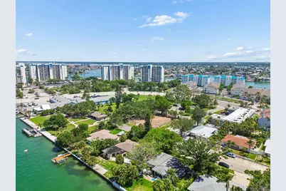 9300 Gulf Boulevard, Saint Pete Beach, FL 33706 - Photo 15