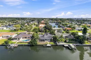 3830 46th Ave S, Saint Petersburg, FL 33711 - Photo 13