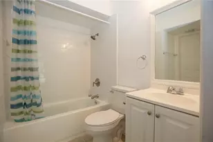 8711 Fancy Finch Dr, Tampa, FL 33614 - Photo 15