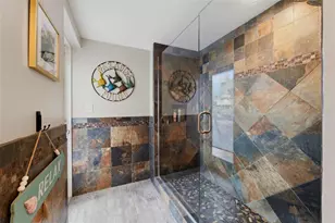 137 12th St E, Tierra Verde, FL 33715 - Photo 29