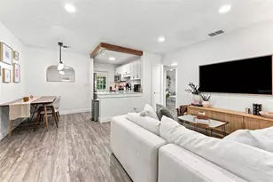 240 42nd Ave NE, Saint Petersburg, FL 33703 - Photo 5