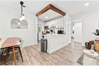 240 42nd Avenue NE, Saint Petersburg, FL 33703 - Photo 11