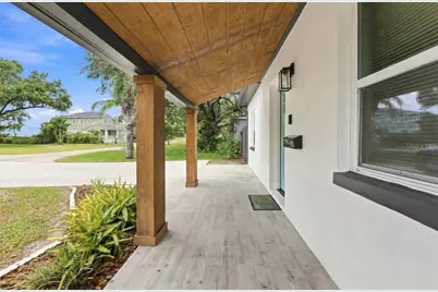240 42nd Avenue NE, Saint Petersburg, FL 33703 - Photo 3