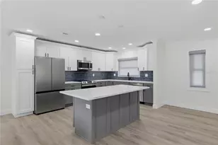 4411 15th St N, Saint Petersburg, FL 33703 - Photo 7