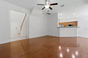 2621 Fiddlestick Cir, Lutz, FL 33559 - Photo 7