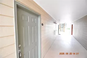9481 Highland Oak Dr, Tampa, FL 33647 - Photo 5