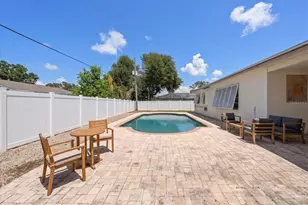 10928 118th St, Seminole, FL 33778 - Photo 5