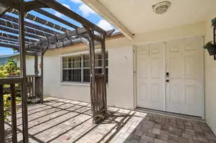 10928 118th St, Seminole, FL 33778 - Photo 17