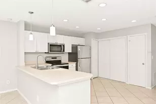 1215 39th St W, Bradenton, FL 34205 - Photo 5