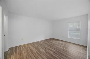 14315 Hanging Moss Cir, Tampa, FL 33613 - Photo 11