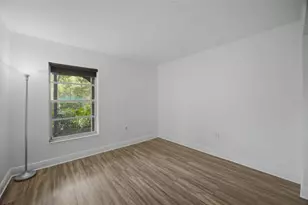 14315 Hanging Moss Cir, Tampa, FL 33613 - Photo 17