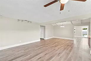 13691 Serena Dr, Largo, FL 33774 - Photo 11