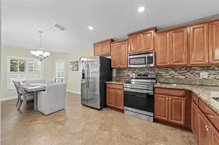 14219 Stockwell Ln, Ruskin, FL 33573 - Photo 9