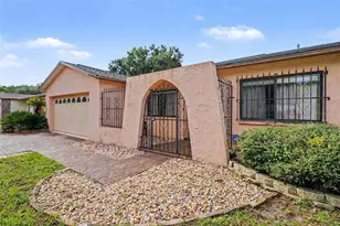 21502 Northwood Dr, Lutz, FL 33549 - Photo 3
