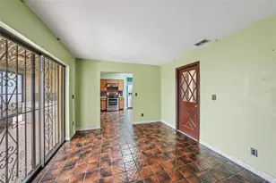 21502 Northwood Dr, Lutz, FL 33549 - Photo 11