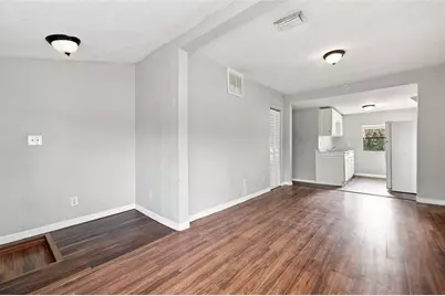 1521 12th Street S, Saint Petersburg, FL 33705 - Photo 3