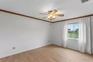 2742 Dad Weldon Rd, Dover, FL 33527 - Photo 9