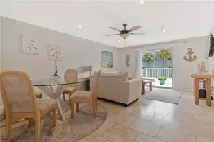 464 N Paula Dr, Dunedin, FL 34698 - Photo 3