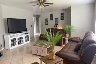 914 Nicholson St, Clearwater, FL 33755 - Photo 3