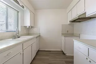 4215 E Bay Dr, Clearwater, FL 33764 - Photo 19