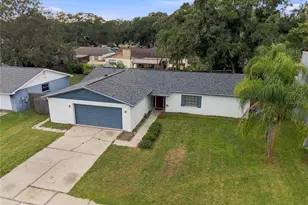 4313 Foxglen Ln, Tampa, FL 33624 - Photo 39