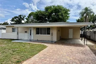 5560 14th Ave N, Saint Petersburg, FL 33710 - Photo 1