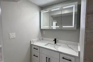 8715 Driftwood Dr, Tampa, FL 33615 - Photo 29