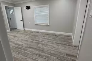 8715 Driftwood Dr, Tampa, FL 33615 - Photo 19