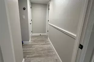 8715 Driftwood Dr, Tampa, FL 33615 - Photo 25