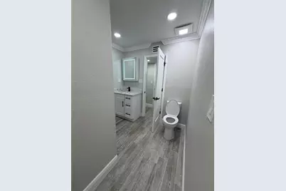8715 Driftwood Drive, Tampa, FL 33615 - Photo 21
