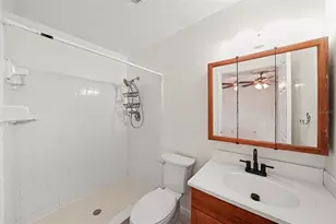 1913 Cedarbrooke Dr, Lutz, FL 33549 - Photo 17