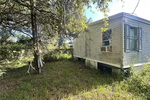 10356 Fisher Ave, Brandon, FL 33510 - Photo 3