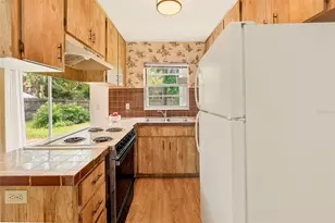 2560 Elderberry Dr, Clearwater, FL 33761 - Photo 9
