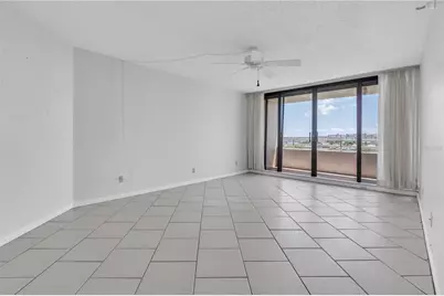 5950 Pelican Bay Plaza S #601, Gulfport, FL 33707 - Photo 15