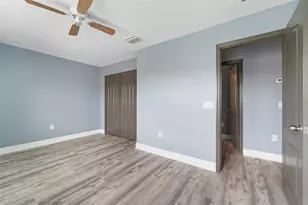 11006 Tahiti Isle Ln, Tampa, FL 33647 - Photo 27