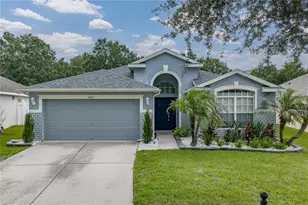 34455 Cliffcreek Ct, Wesley Chapel, FL 33545 - Photo 1