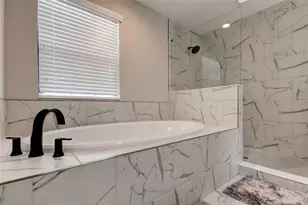 13118 Jeter Creek Dr, Riverview, FL 33579 - Photo 9