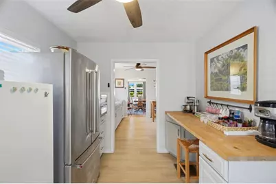 560 62nd Avenue S, Saint Petersburg, FL 33705 - Photo 15