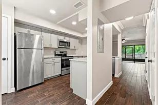 3324 Laurel View Dr, Brandon, FL 33511 - Photo 7